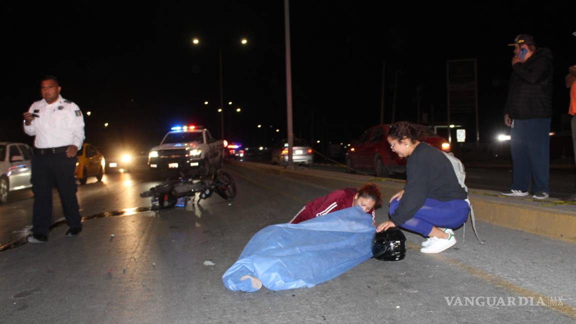 Motociclista pierde la vida tras ser embestido por una camioneta, en Saltillo