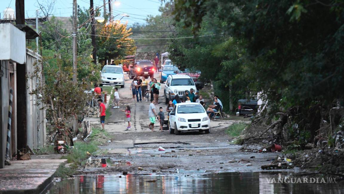 $!Tras fuertes lluvias se registraron desbordes de arroyos en la Región Carbonífera de Coahuila, donde el municipio de Múzquiz quedó prácticamente bajo el agua