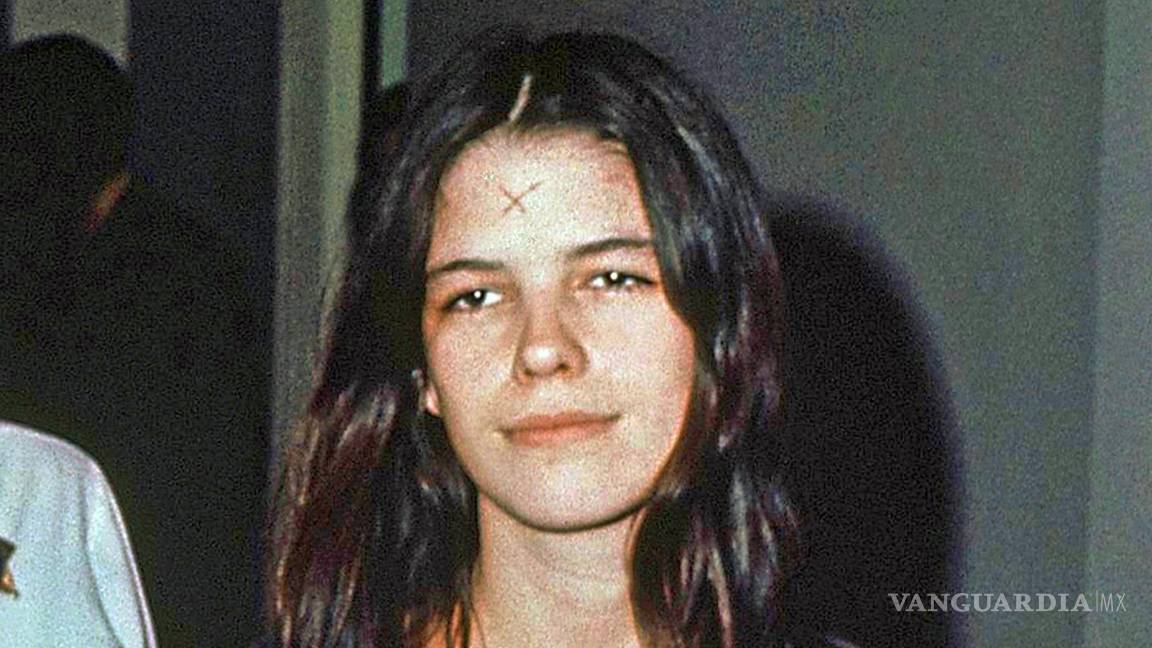 $!Leslie Van Houten en un calabozo de Los Ángeles el 29 de marzo de 1971. Van Houten fue liberada después de cumplir 53 años de prisión.