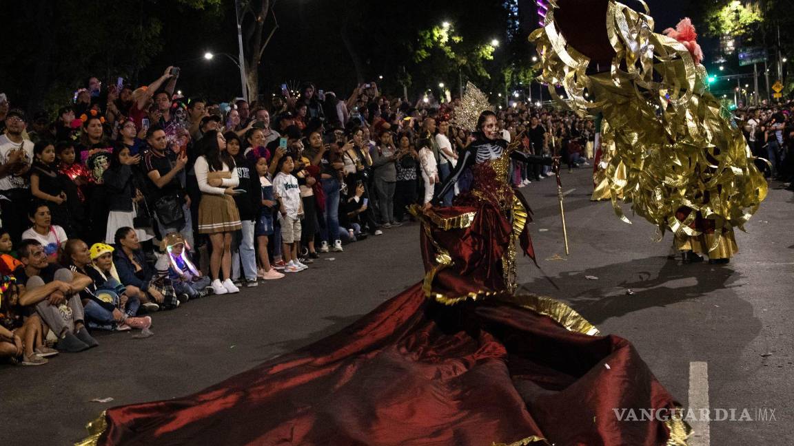 $!Así se vivió el Gran Desfile de Catrinas que partió del Ángel de la Independencia al Zócalo.