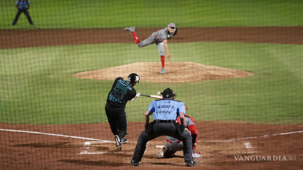 La diablura fue de Saraperos de Saltillo: vencen a los Diablos Rojos en el primero de la serie