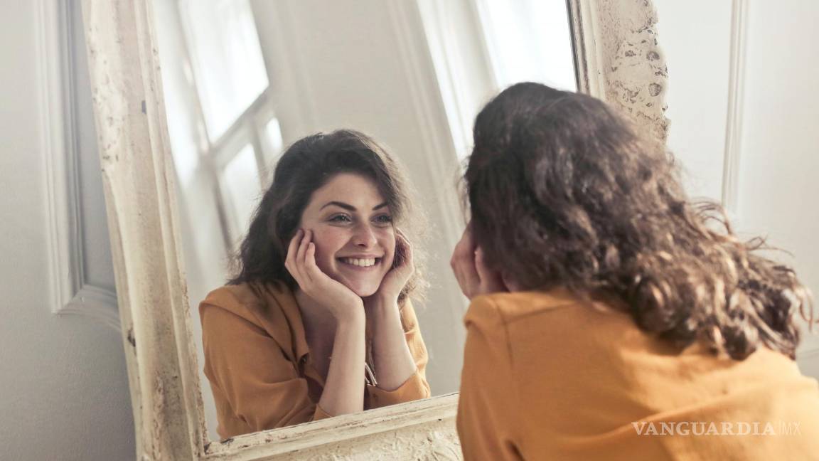 $!Mirarnos al espejo con una actitud positiva cada mañana.