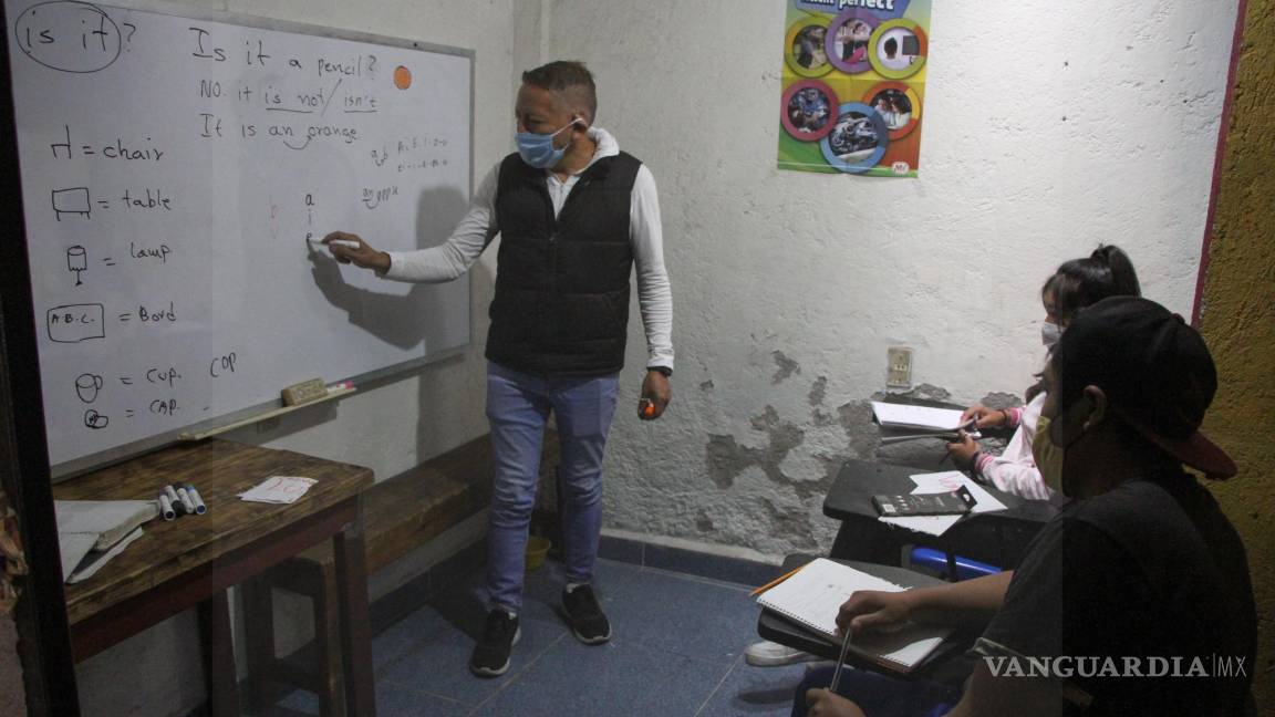 Capacitan a profes para reforzar contenidos en estudiantes de primaria y secundaria