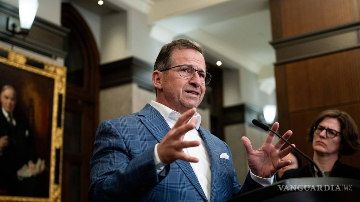 $!El líder del Bloque Quebequense, Yves-Francois Blanchet en la Cámara de los Comunes tras la victoria electoral de Mark Carney.