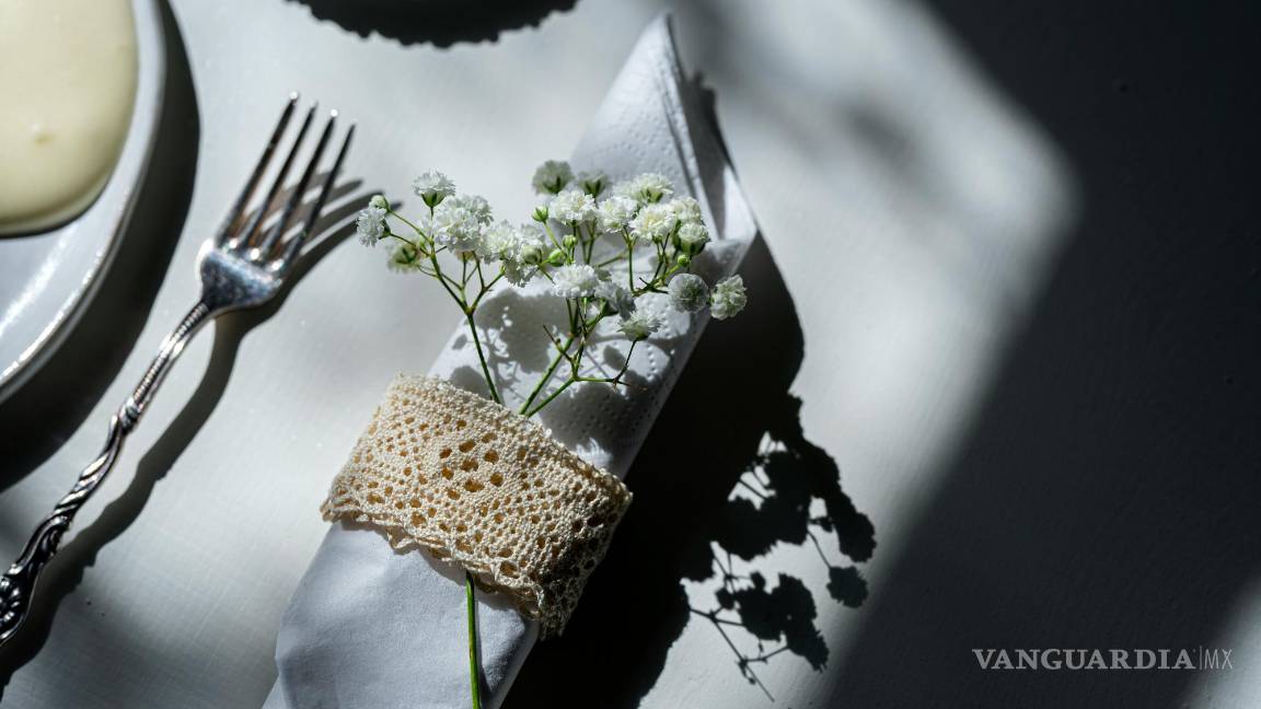 $!Sostiene que la manera en que las parejas utilizan las servilletas en un restaurante.
