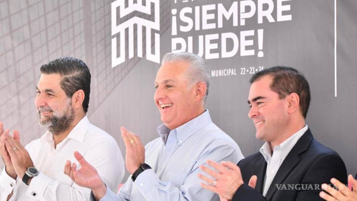$!El alcalde Román Cepeda destaca el compromiso de la industria de la construcción en el desarrollo y generación de empleo en La Laguna.