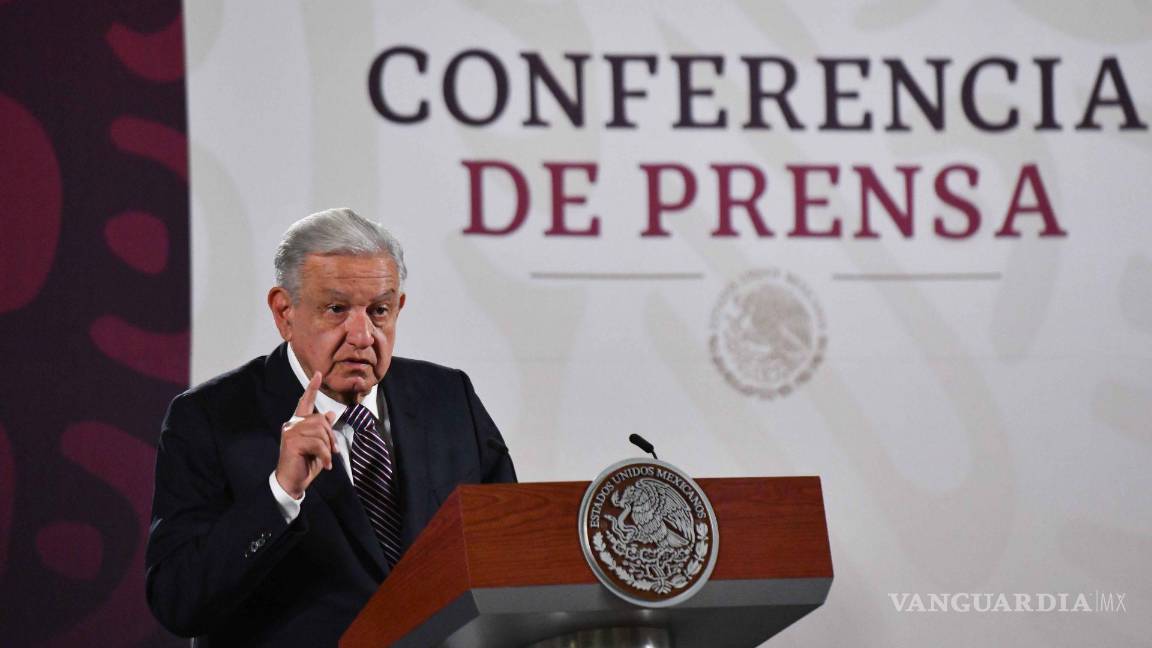 $!“Las mañaneras nos abrieron los ojos. Nos muestran todo lo que ha hecho el sr. López Obrador”, señaló Jesús Hernández Alarcón, un vendedor de elotes asados