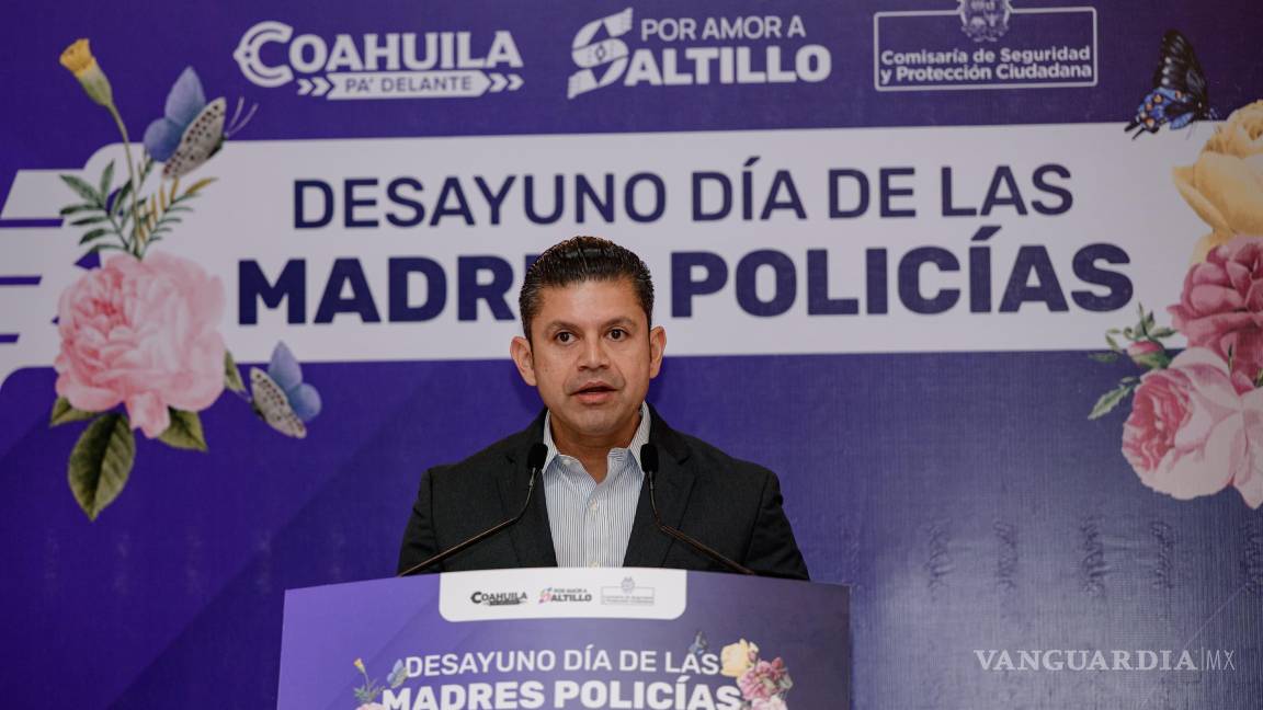 $!El comisionado de Seguridad y Protección Ciudadana, Miguel Ángel Garza Félix, destacó la fortaleza y el compromiso de las madres policías, quienes además de cuidar a sus familias, velan diariamente por la seguridad de casi un millón de saltillenses.
