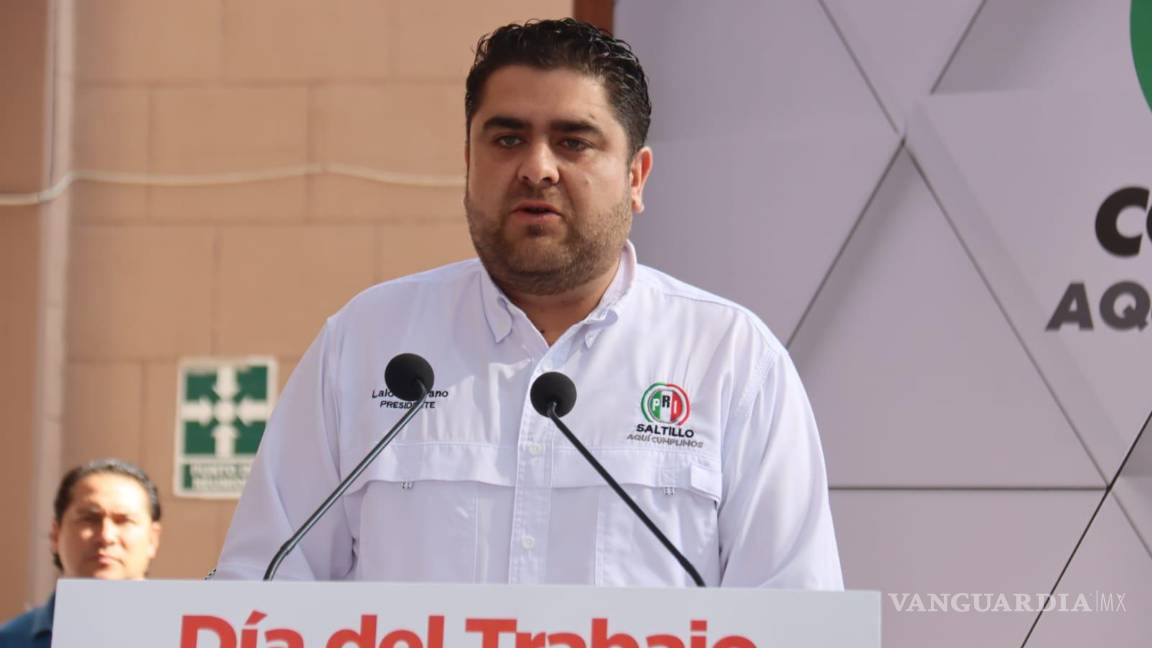 $!Eduardo Medrano Aguirre, dirigente del Comité Municipal del PRI, destacando el papel de Coahuila como polo industrial en el norte de México.