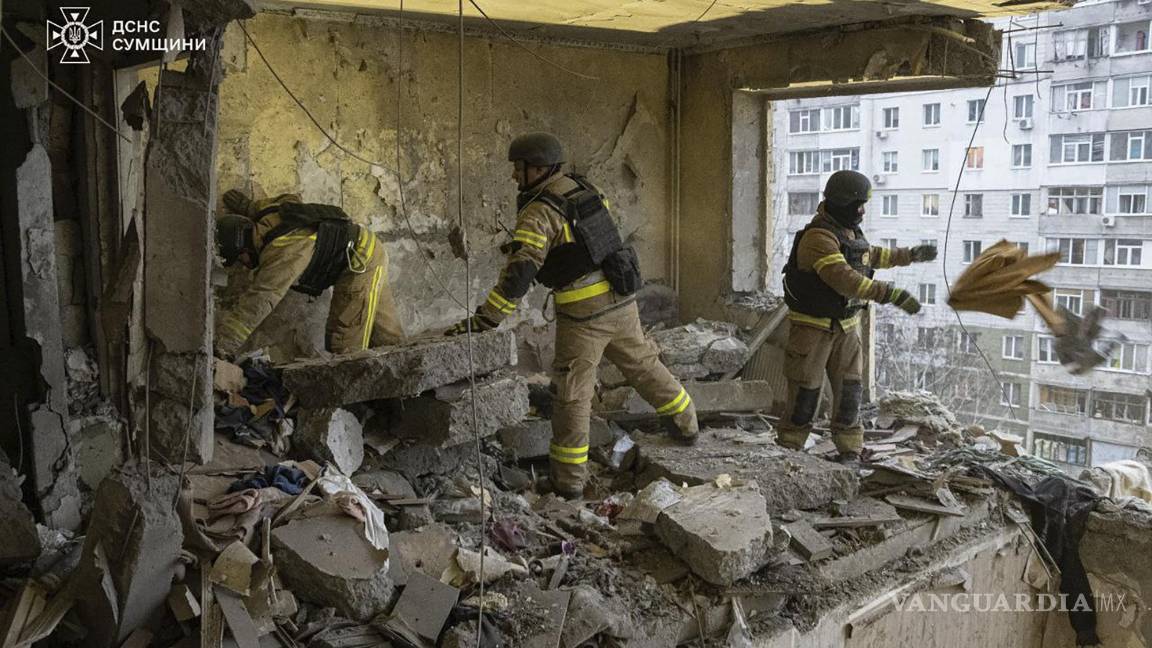 Deja 6 muertos, ataque de dron ruso en edificio de apartamentos en Ucrania