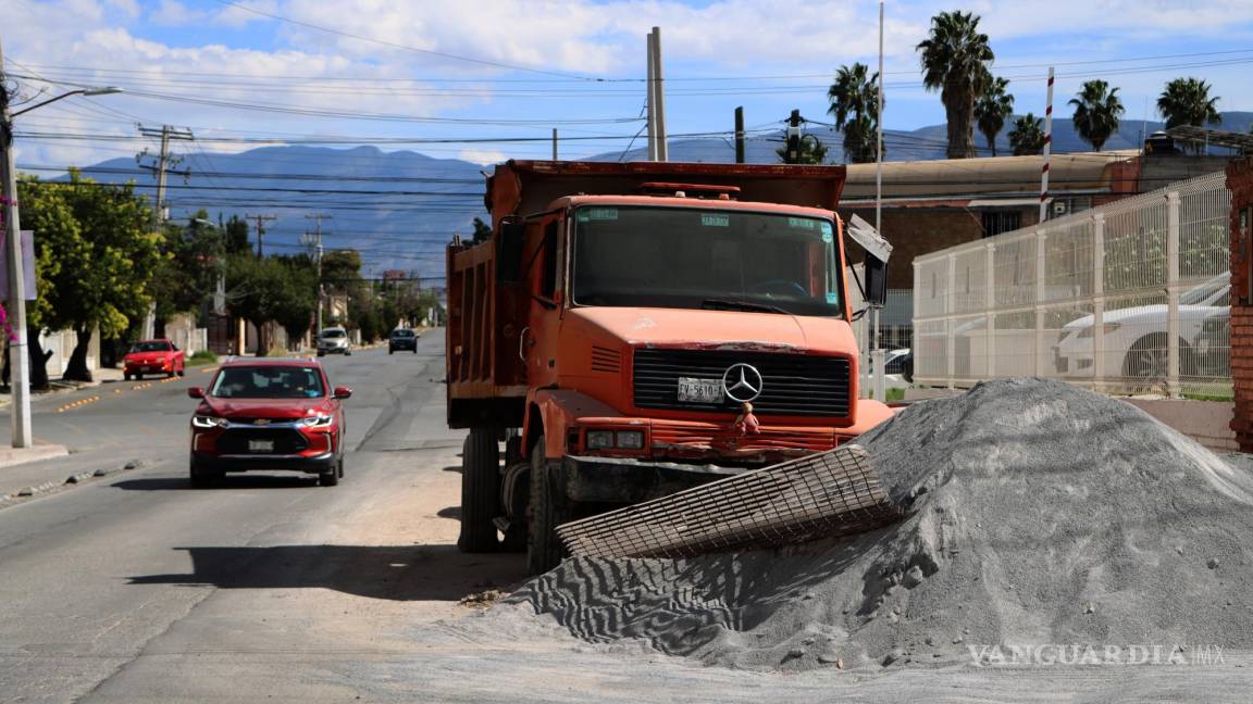 ‘Abandonan’ obras de empresa Naturgy en González Lobo e Hidalgo, en Saltillo