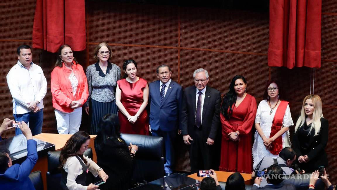 Develan en el Muro de Honor del Senado la inscripción: ‘Tecnológico Nacional de México, por mi patria y por mi bien’