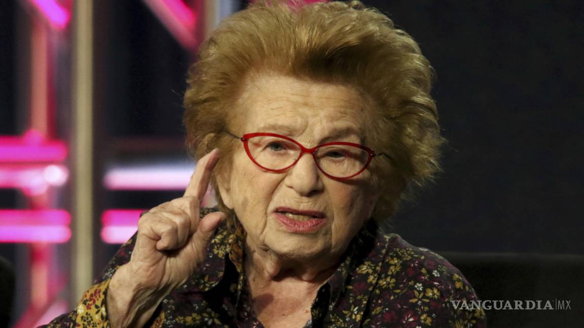 La Dra. Ruth Westheimer, pionera de la terapia sexual en EU, muere a los 96 años