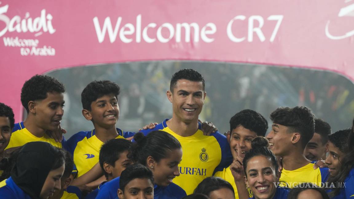 Cristiano Ronaldo es presentado ante la afición del Al Nassr