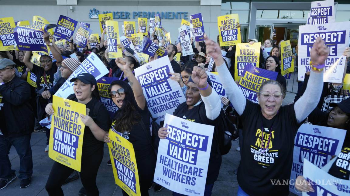 Enfrenta Estados Unidos la mayor huelga de trabajadores de la salud en su historia