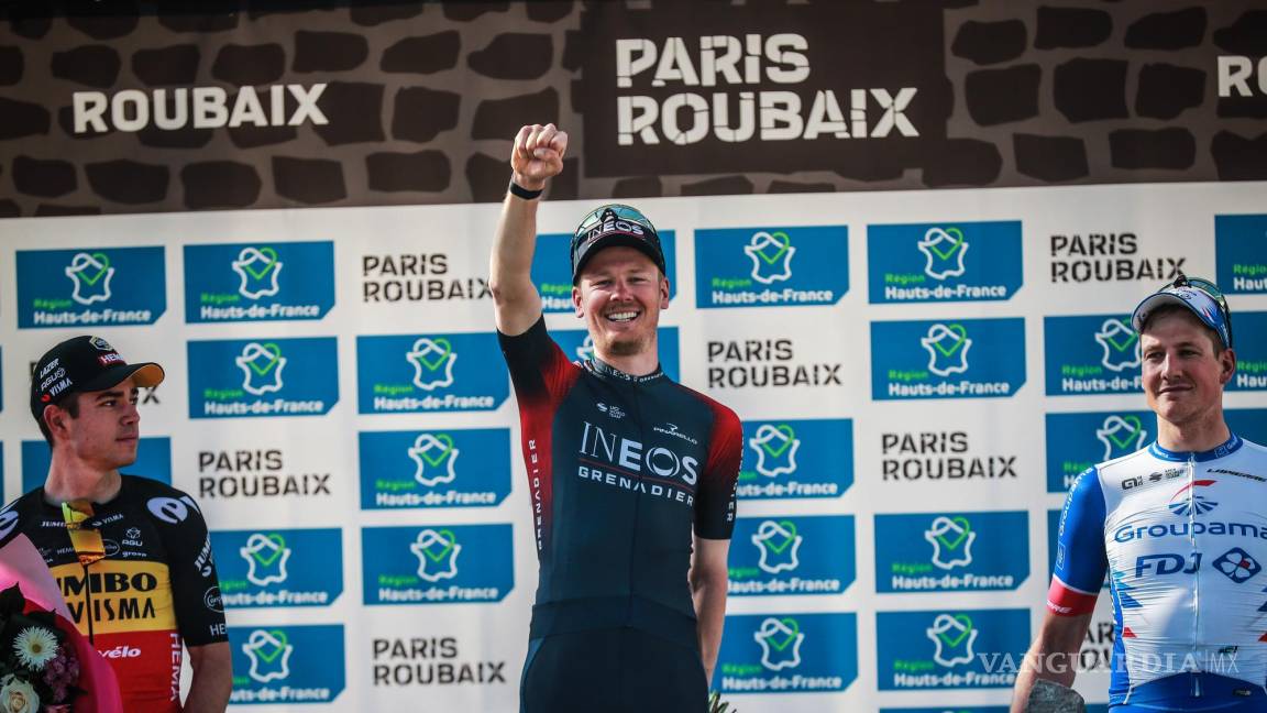 Van Baarle se lleva la Paris-Roubaix