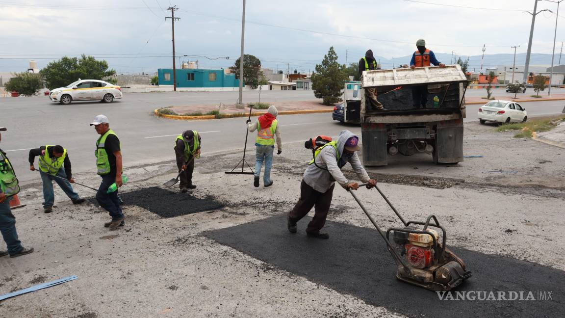 Saltillo intensifica trabajos de bacheo y limpieza tras lluvias: refuerzan seguridad vial y áreas públicas