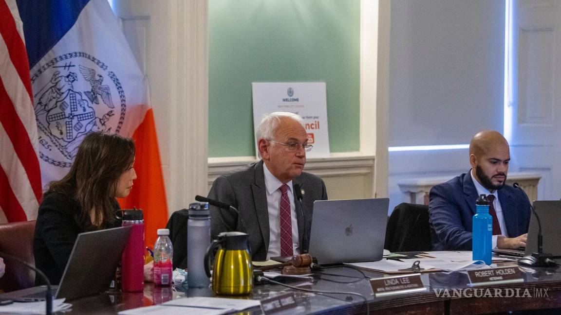 $!Robert Holden (c) miembro del Concejo Municipal de Nueva York que anteriormente dirigió su comité de tecnología el 15 de diciembre de 2022.