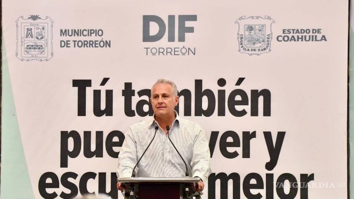 Román Alberto Cepeda encabeza brigada de servicio médico en el Auditorio Municipal de Torreón