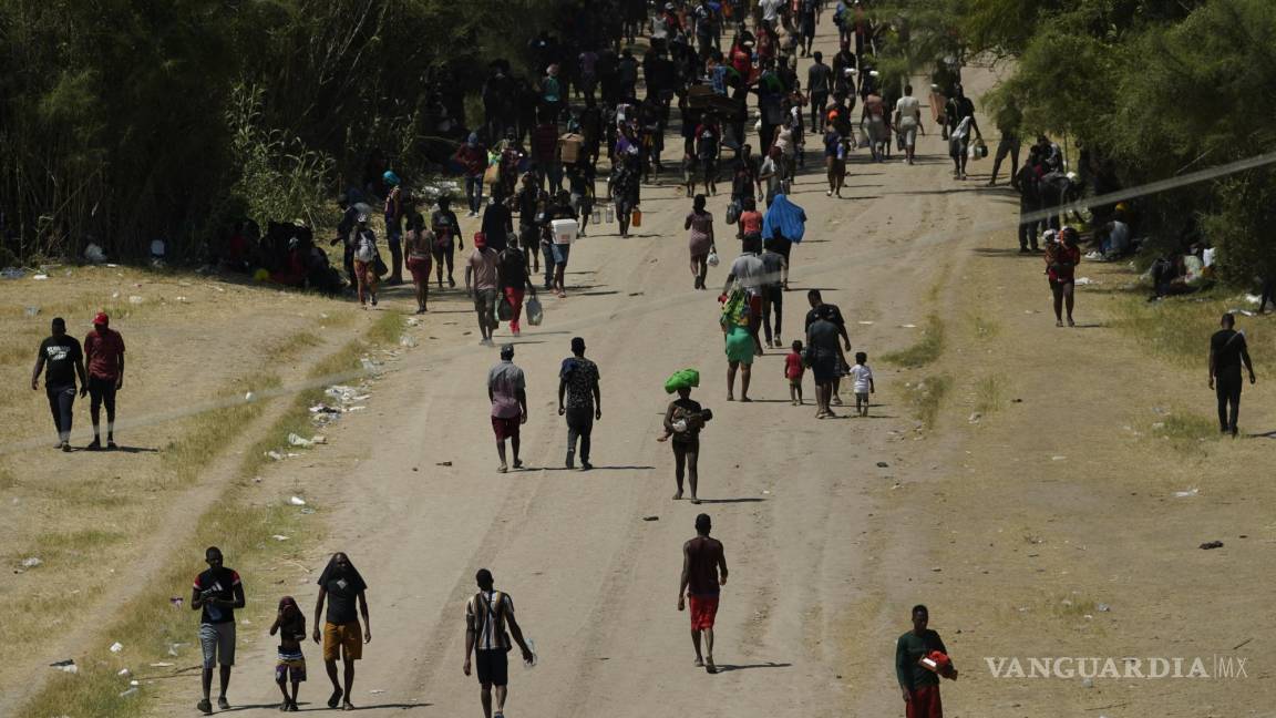 Termina EU con sueño de haitianos: cierra frontera de Texas con México; arrancarían hoy deportaciones