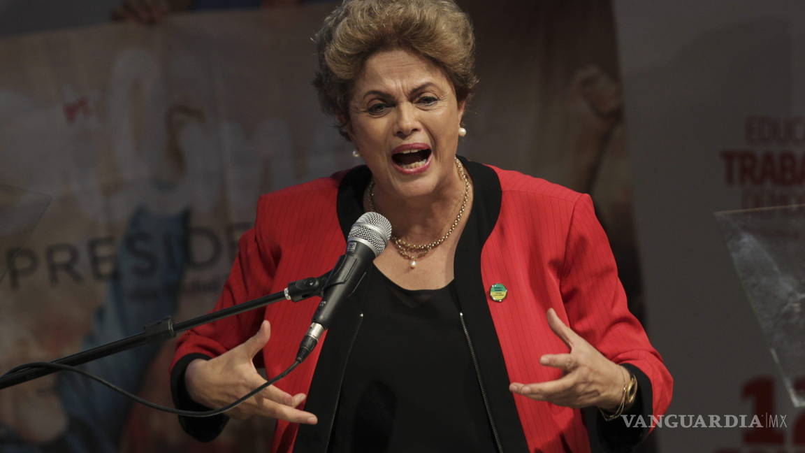 Denuncia Rousseff una actitud golpista en Brasil