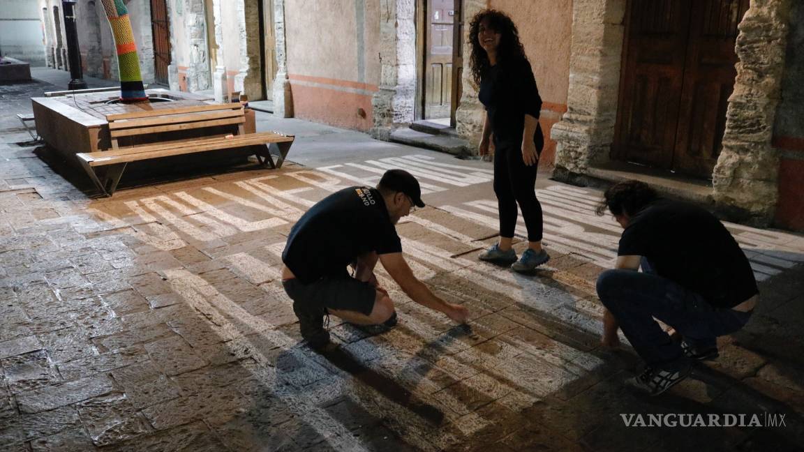 $!"Volveremos a abrazarnos": una invitación a la paciencia en días de confinamiento, desde el Centro Histórico de Saltillo