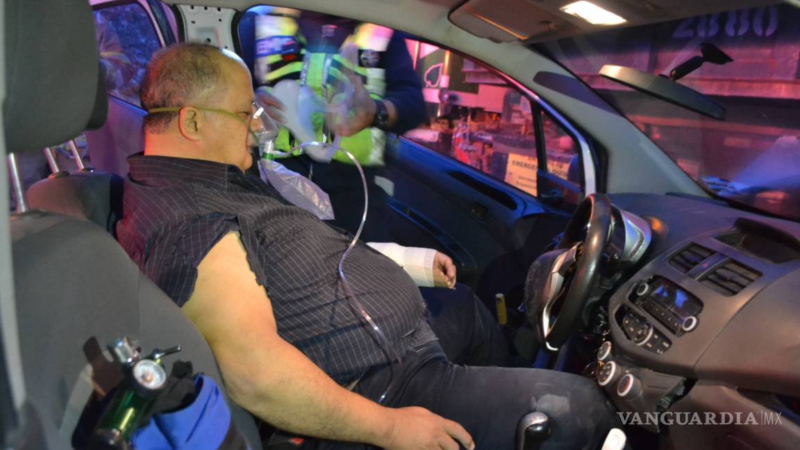 $!Joven conductor se estrella contra camión que se le atravesó en la carretera a Torreón