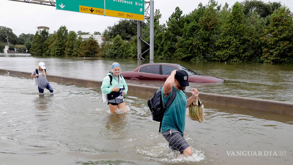 $!Vapulea ‘Harvey’ con lluvias históricas en Houston