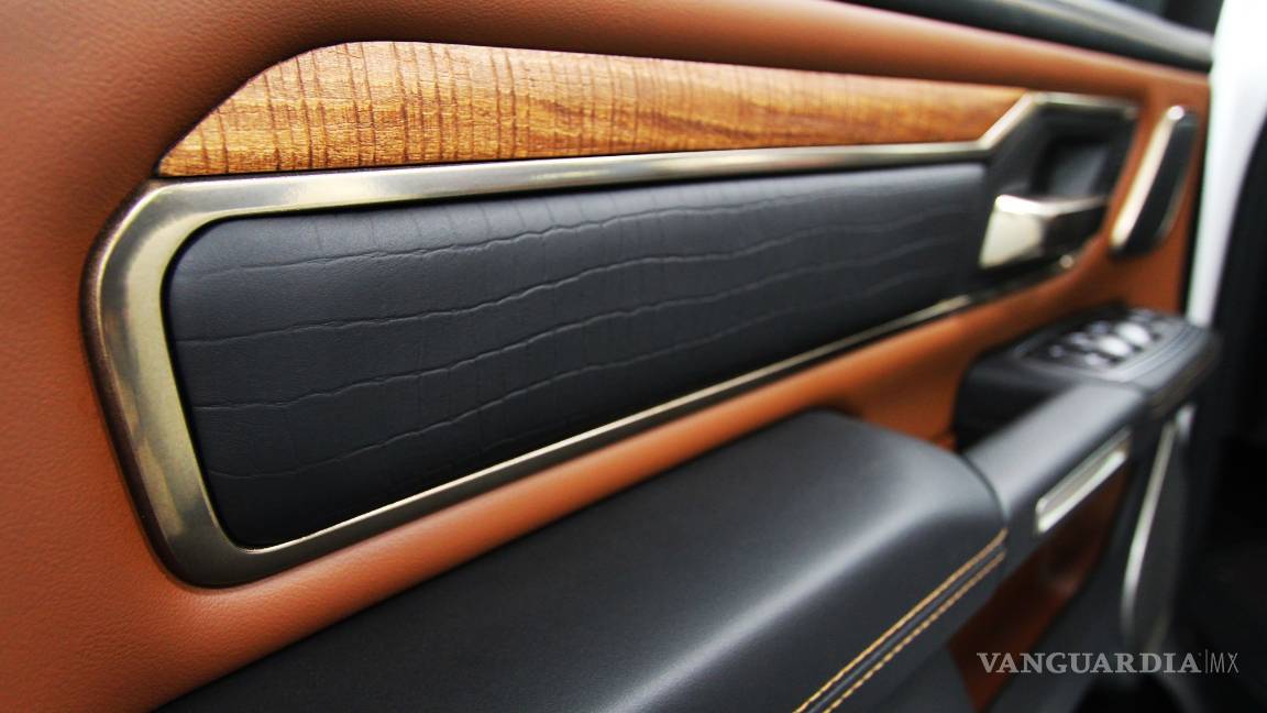 $!Así es la Ram Laramie Longhorn 2019, camioneta lujosa, poderosa y exclusiva (fotos)