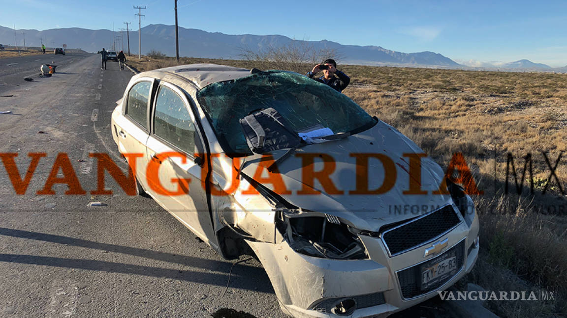 Volcadura fatal; muere maestro de inglés de la UAdeC a 120 km/h en Ramos Arizpe