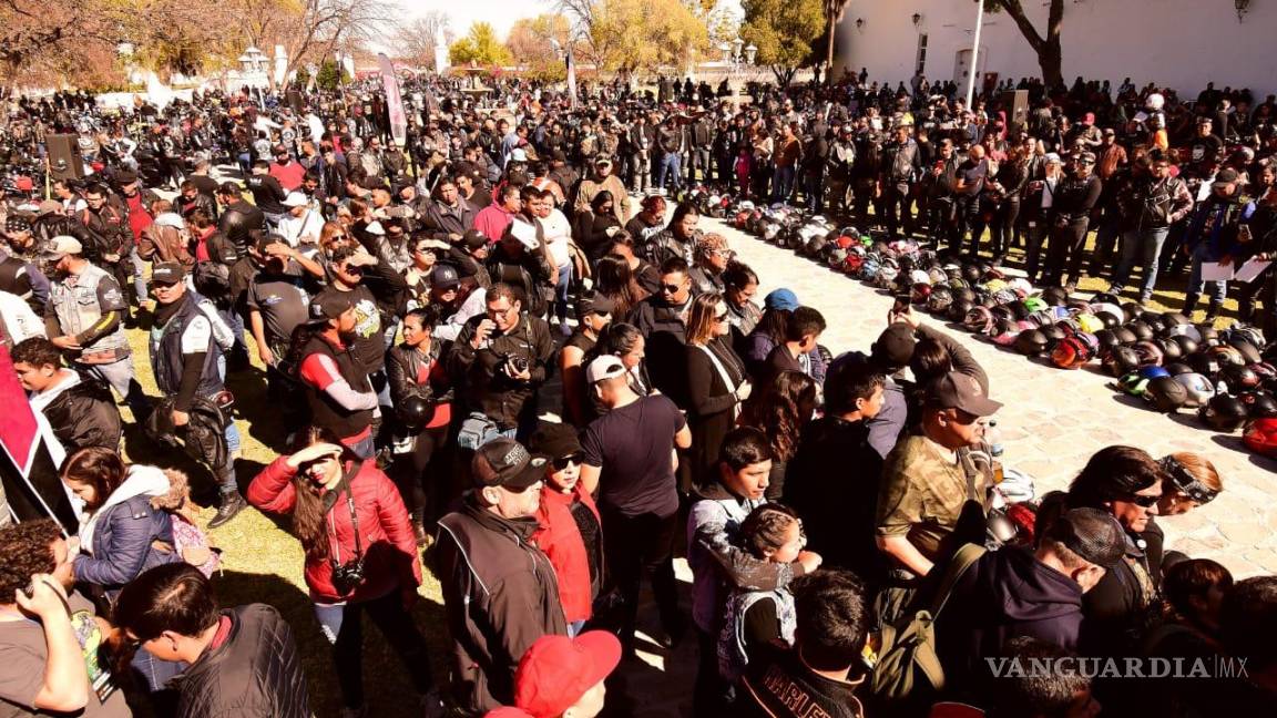 Bendición de Cascos congrega a miles de motociclistas en Parras de la Fuente