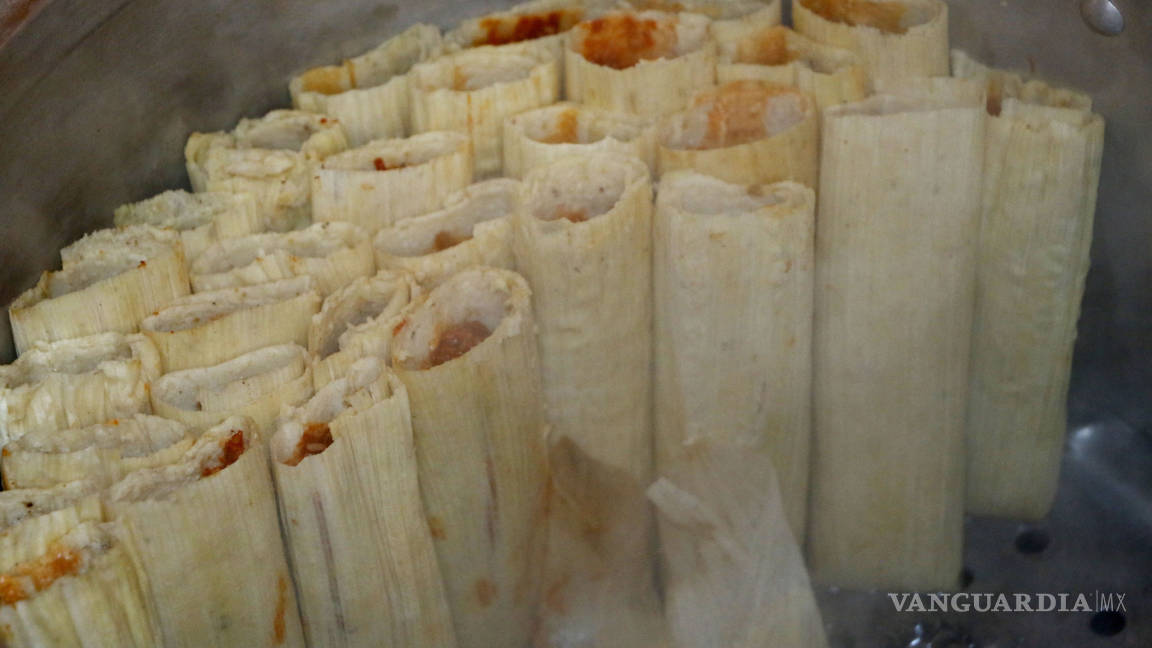 $!Se agotan los tamales en negocios de Saltillo