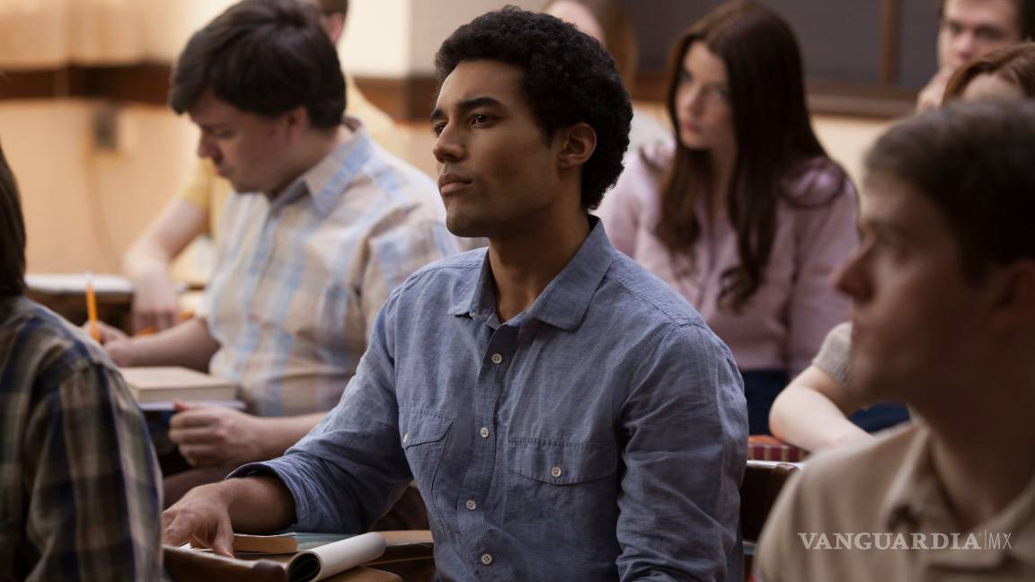$!Así era Obama en la universidad según Netflix