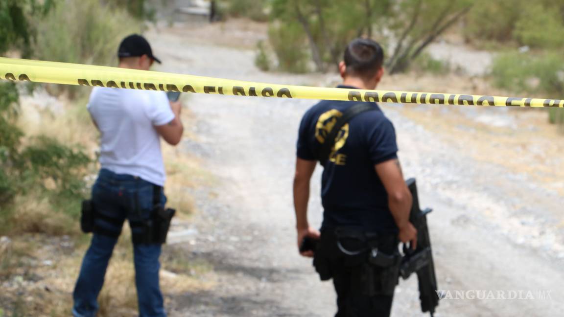 Grupo armado asalta una ladrillera en carretera a Torreón