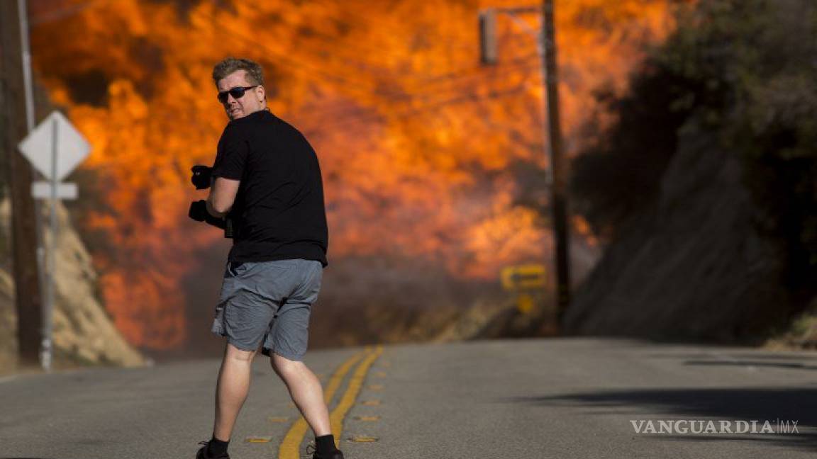 Aumenta a 42 número de muertos por incendio en California