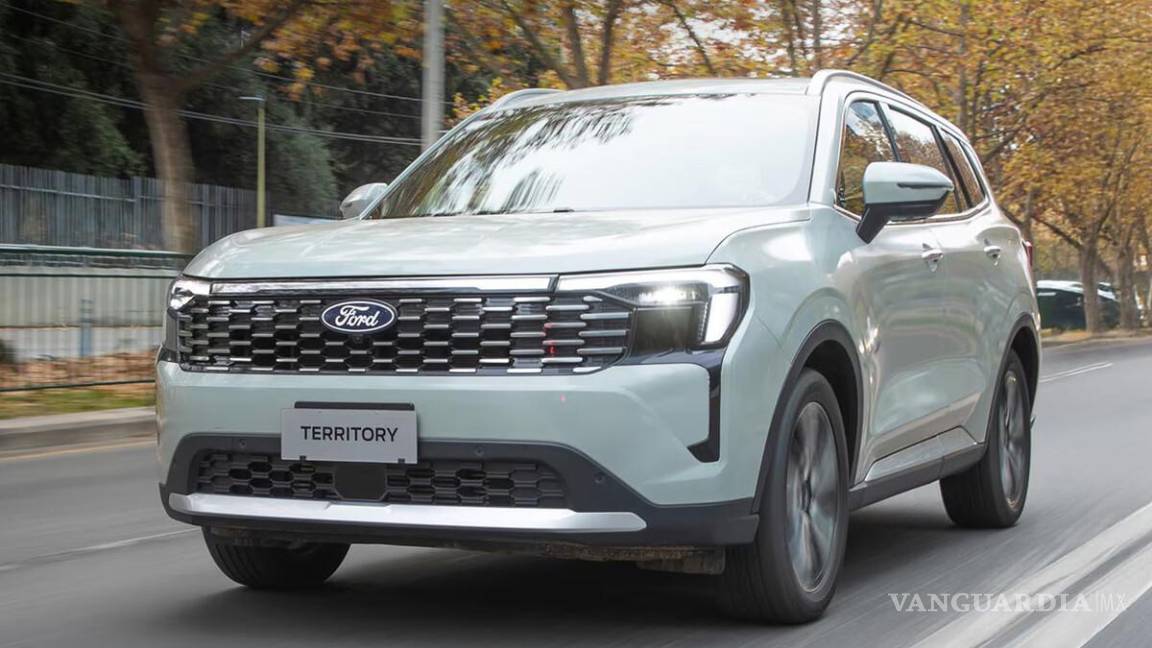 $!El habitáculo suma nuevas combinaciones de colores y tapicería.