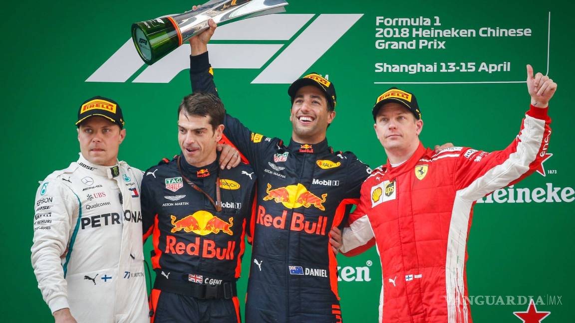 $!Ricciardo se impone por sorpresa en GP de China; 'Checo' Pérez queda en doceavo