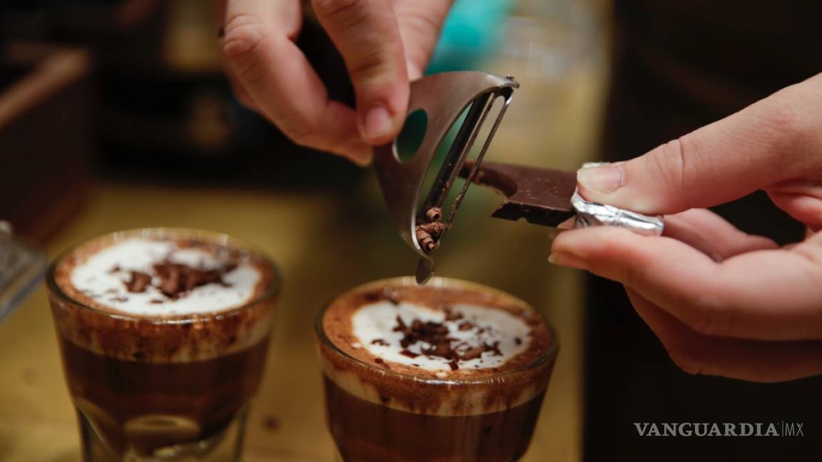 Starbucks abre su primera cafetería en Italia, la casa del espresso