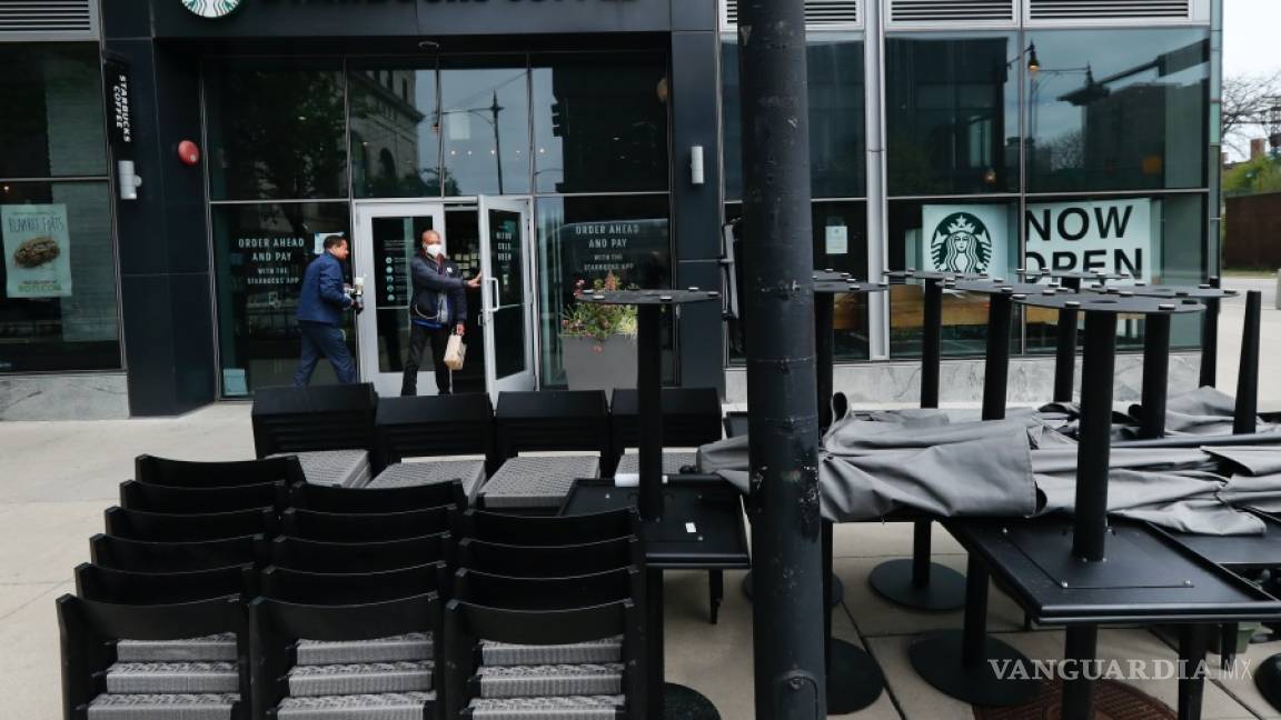 Coronavirus infecta las finanzas de Starbucks, cierran 400 cafeterías en EU y Canadá