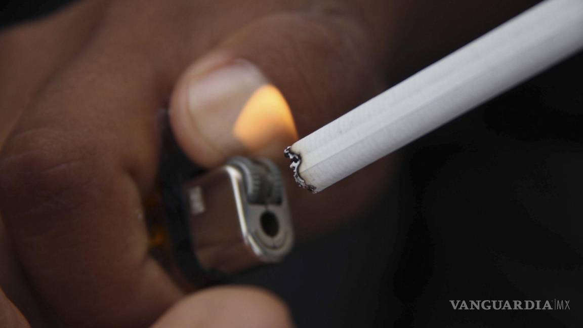 Descubren la relación entre la falta de materia gris y el deseo de fumar en adolescentes