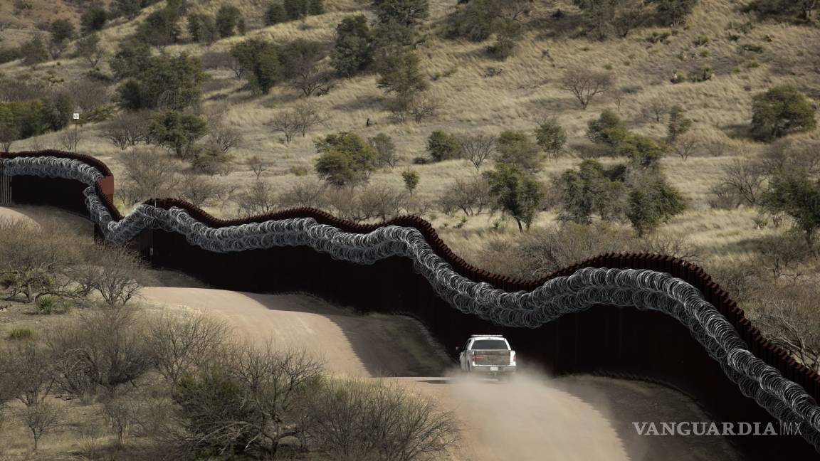 Licita EU mil 300 mdd para muro con México