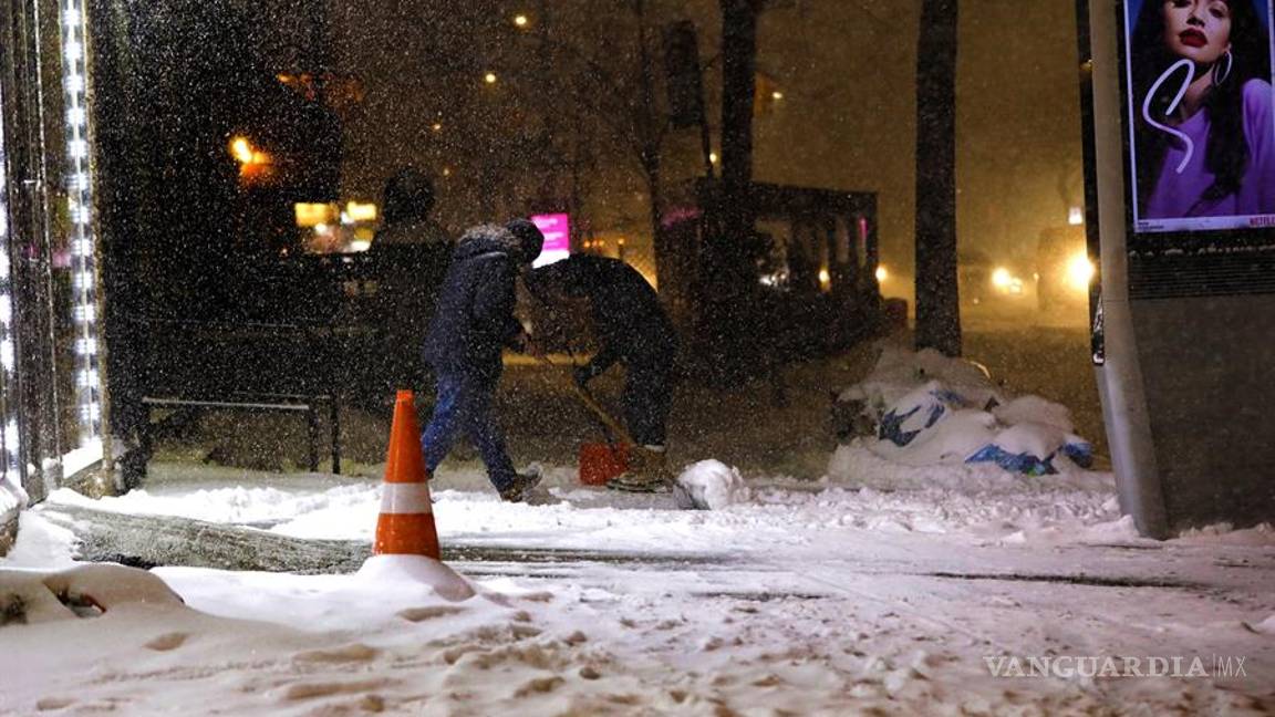 $!Nevadas en el noreste de EU afecta lucha contra la pandemia de COVID-19