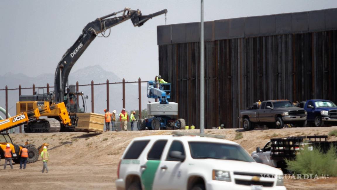 Piden a Biden parar obras de muro fronterizo