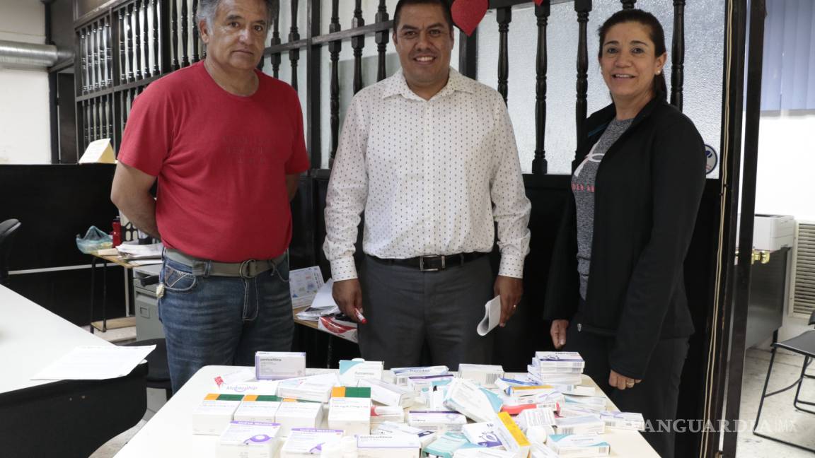 Colectan 300 escuelas medicamento para la Cruz Roja de Saltillo