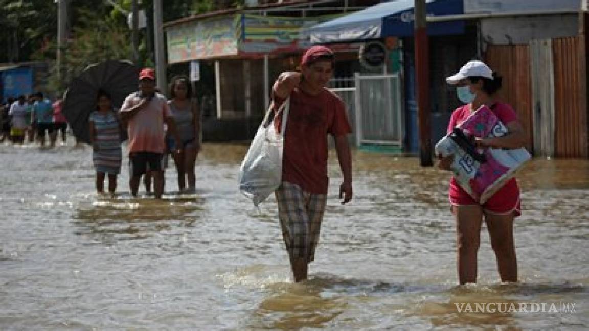 Inundaciones en Tabasco, culpa de gobiernos anteriores: AMLO