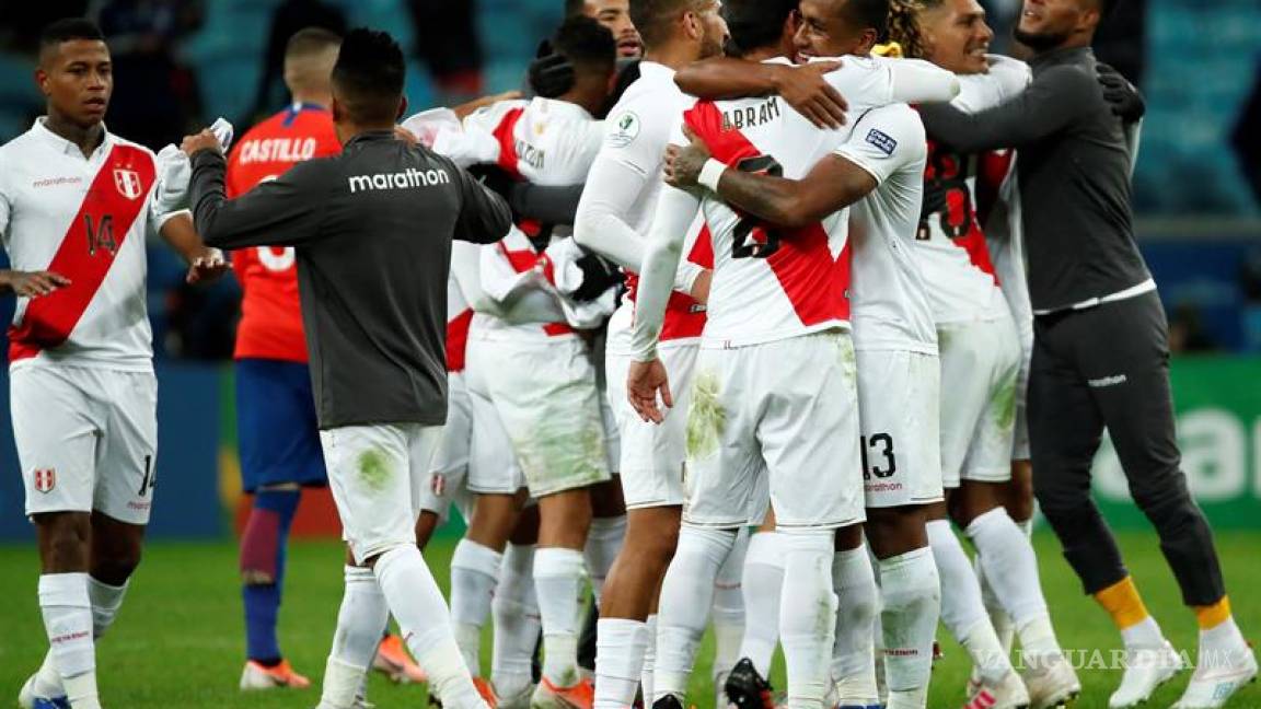 Perú sorprende y golea a Chile... Están en La Final