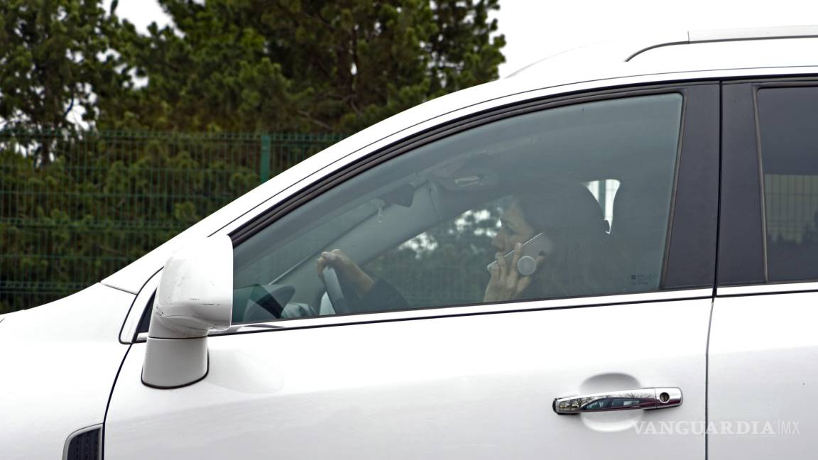 $!Saltillenses se aferran a uso del celular al manejar; multa cuesta 2 mil 418 pesos