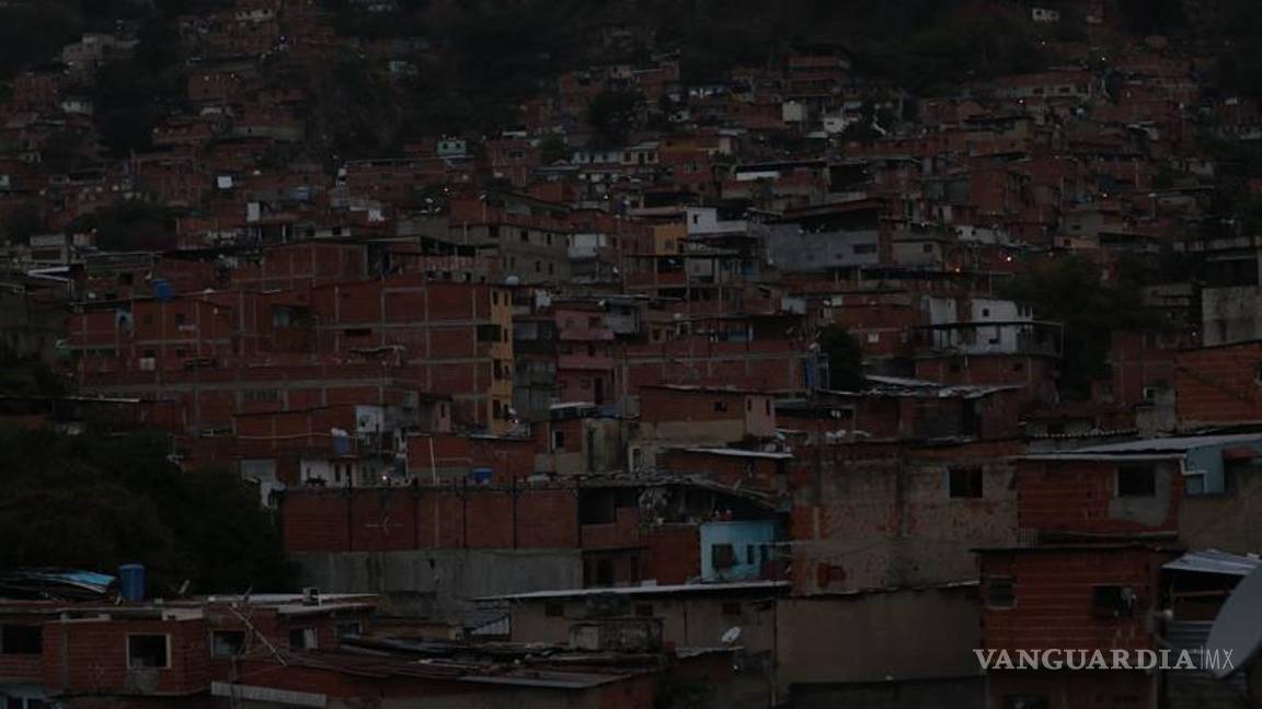 $!Estados Unidos retira a todo su personal diplomático de Venezuela