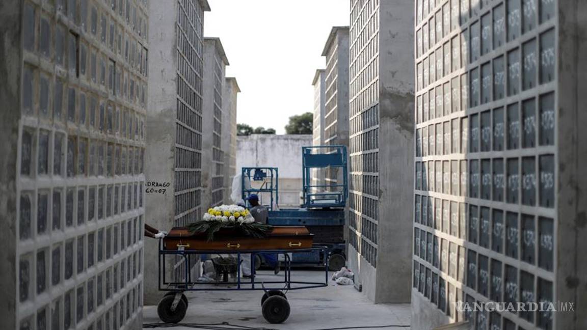 $!Hospitales en Río de Janeiro están colapsados por la pandemia del conanarivus en Brasil