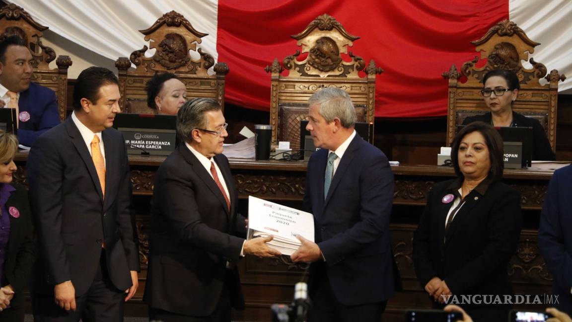 Blas Flores presenta paquete económico 2020 al Congreso de Coahuila